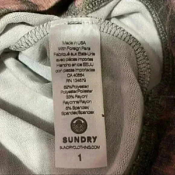 Sundry Leopard Print Drapey Sweater 1 (Small 4-6)  Cozy Lightweight Pullover NWT - Picture 5 of 7